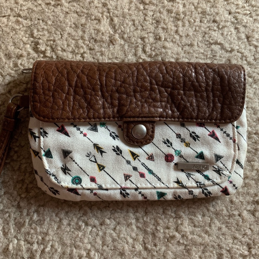 clutch purse